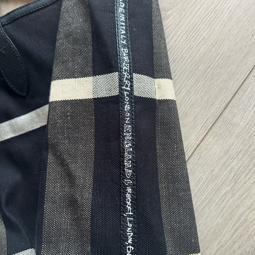 Burberry Black and White Graffiti Tote - Picture 6 of 8